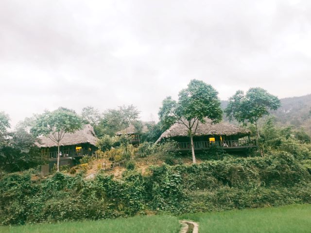 Những ngôi nhà sàn xưa cũ ở Mai Châu - Ảnh từ Trần Thu Hương