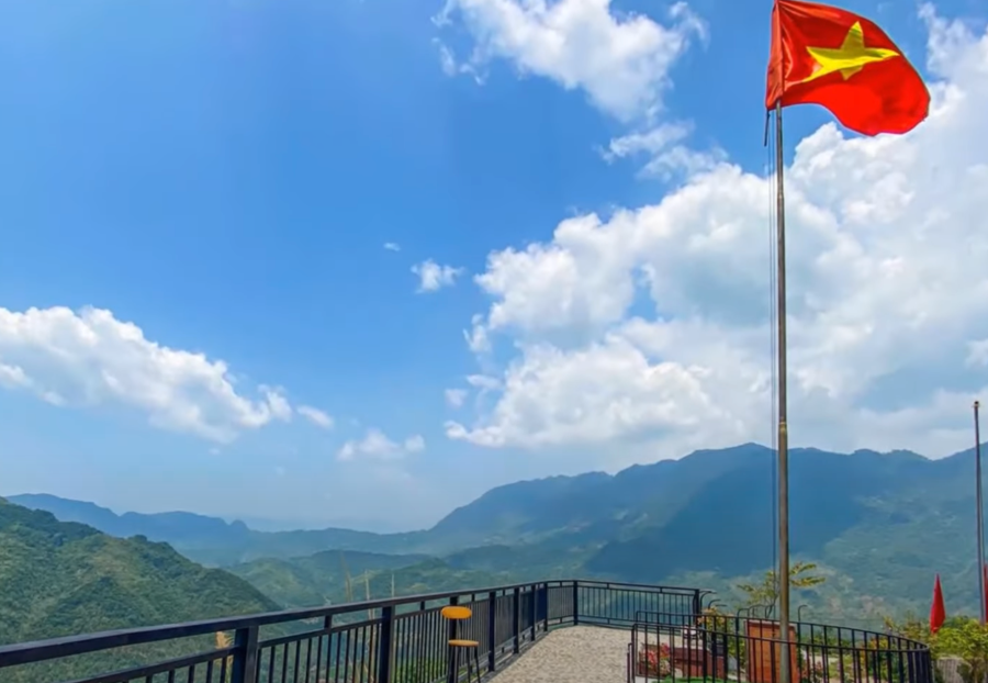 Cột cờ Mai Châu - Ảnh từ Blog Travel Viet