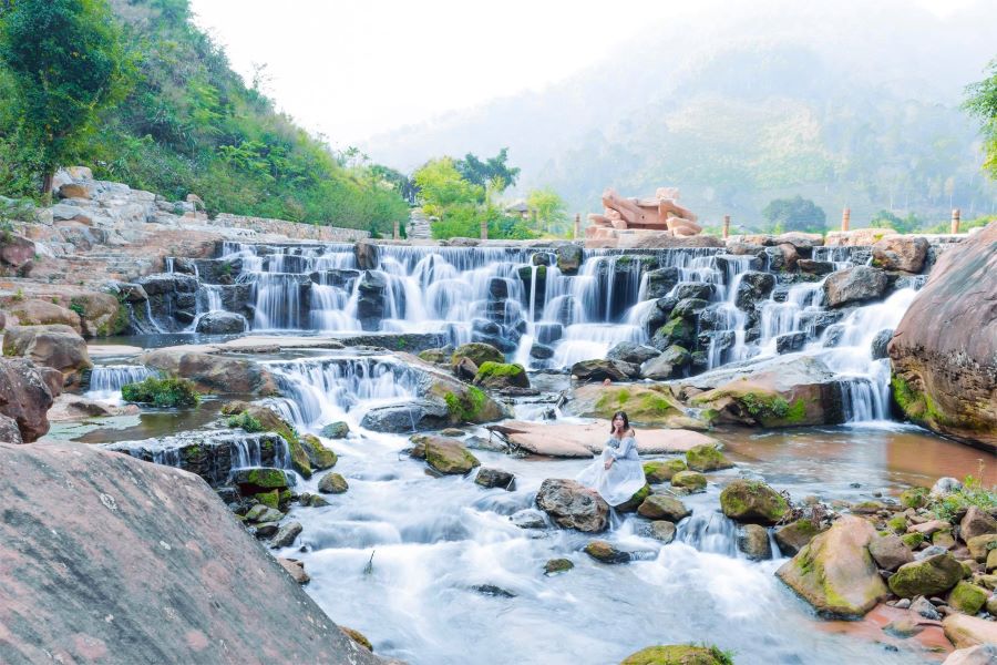 Giá vé tham quan Thác Dải Yếm - Ảnh từ Tiên Tí Tởn