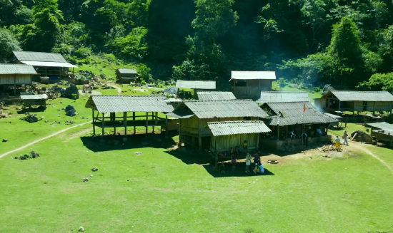 Khám phá trải nghiệm lối sống nhà sàn của người dân - Ảnh từ Miền Núi Tây Bắc Khám phá trải nghiệm lối sống nhà sàn của người dân - Ảnh từ Miền Núi Tây Bắc