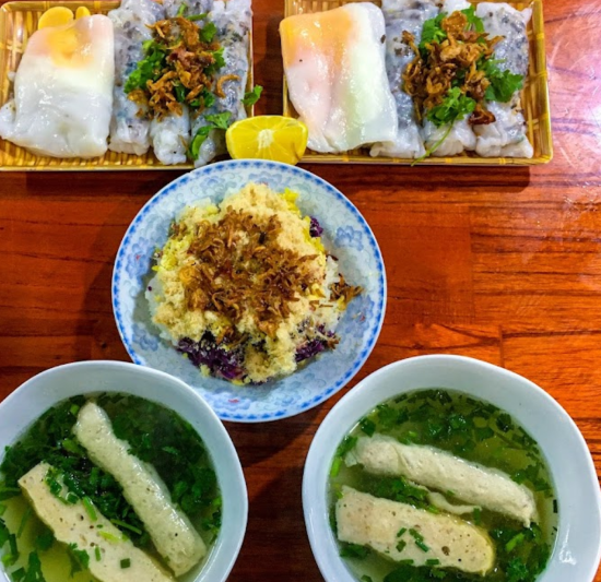 Bánh cuốn phố cổ Đồng Văn