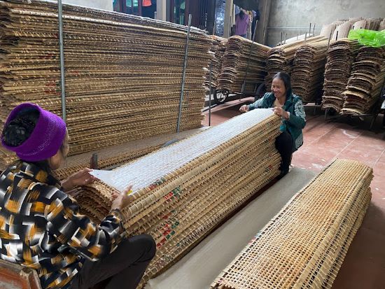 Bánh đa nem Làng Chều