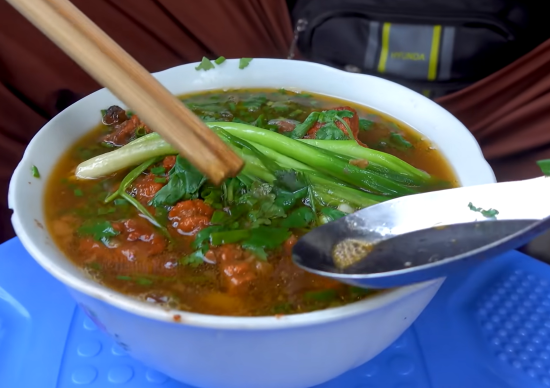 Bún sốt vang Phủ Lý