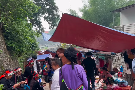 Chợ phiên Đồng Văn ở Hà Giang - Ảnh từ Toro Pan