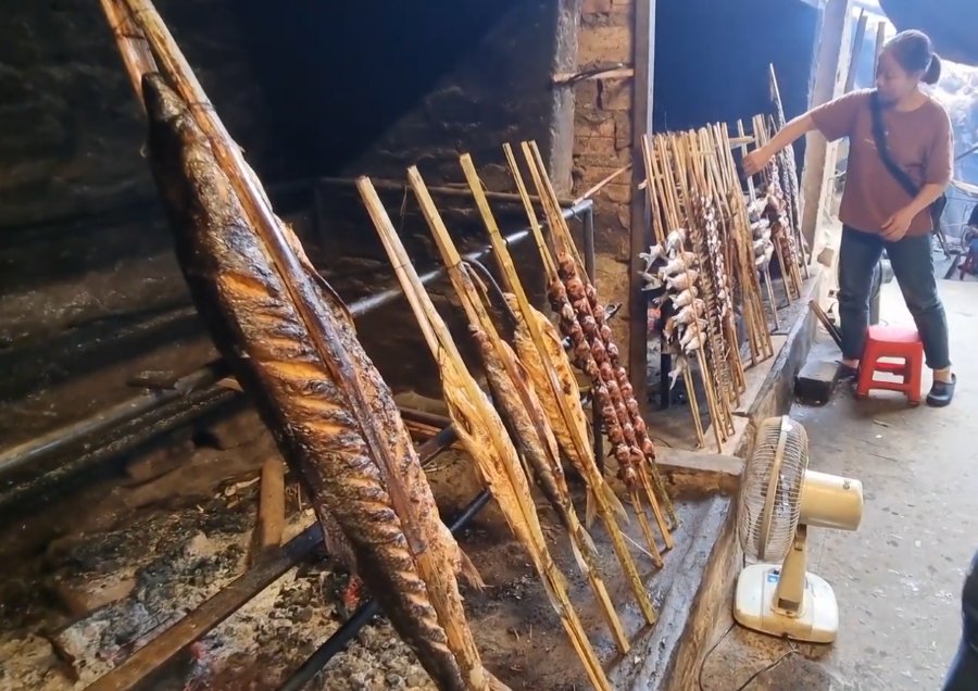 Cá nướng sông Đà - Ảnh từ Nhịp Sống Food Cá nướng sông Đà - Ảnh từ Nhịp Sống Food