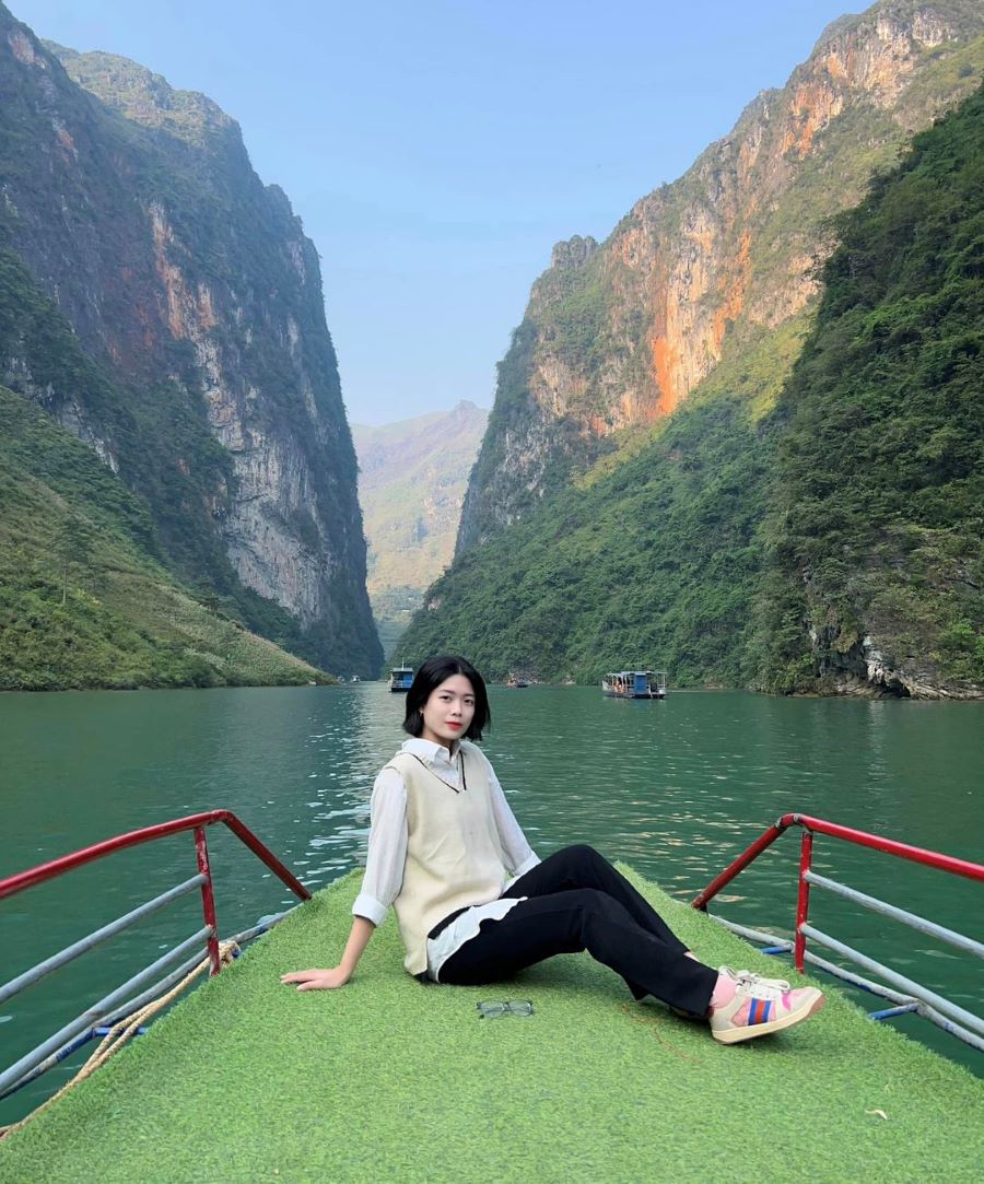 Check in, nhìn ngắm cảnh quan trên Sông Nho Quế, Hẻm Tu Sản - Ảnh từ Thùy Linh