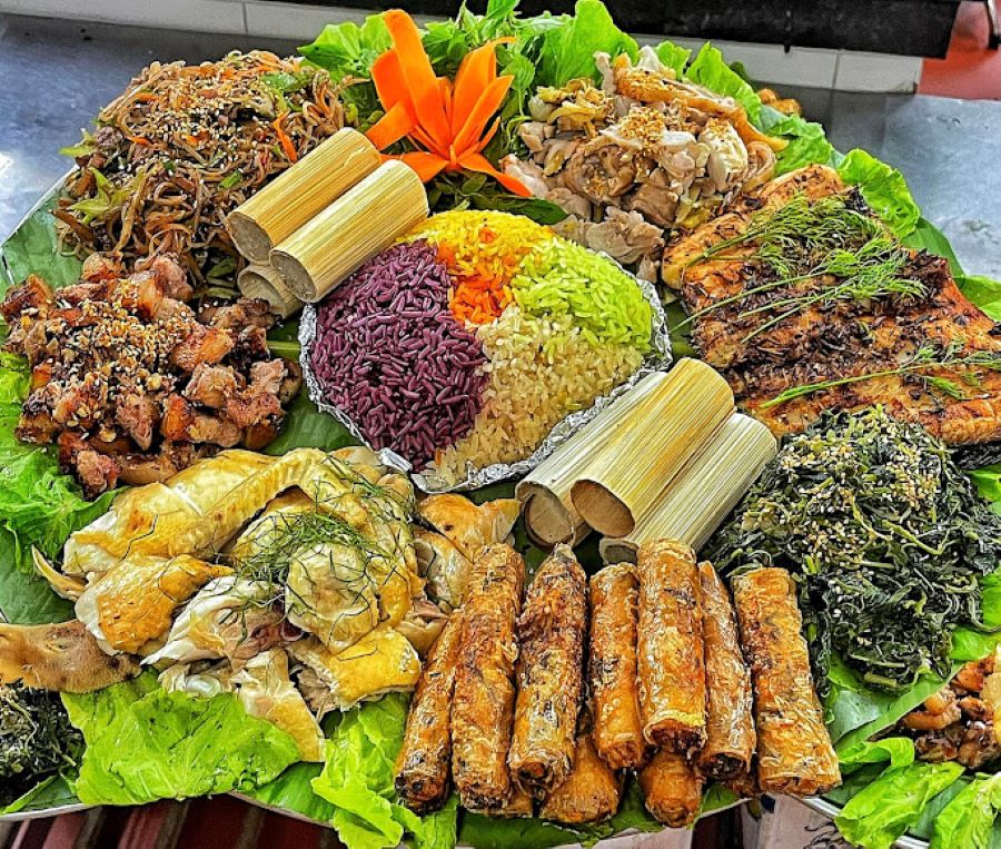 Cơm lam Hòa Bình - Ảnh từ Hoa Thanh Cơm lam Hòa Bình - Ảnh từ Hoa Thanh