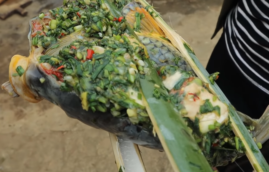 Pa pỉnh tộp - đặc sản cá nướng của người dân tộc Thái - Ảnh từ Dân Tộc Tây Bắc