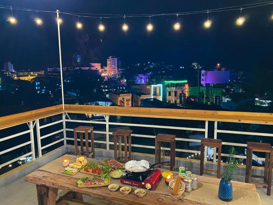 Chiếc view ban đêm cực chill tại Homestay Hà Giang Holic - Ảnh từ Bằng Lê Chiếc view ban đêm cực chill tại Homestay Hà Giang Holic - Ảnh từ Bằng Lê