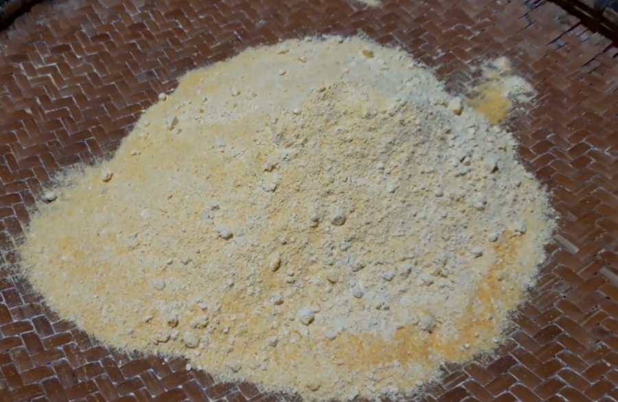 Xay ngô thành bột - Ảnh từ Cao Bằng - Quê hương tôi
