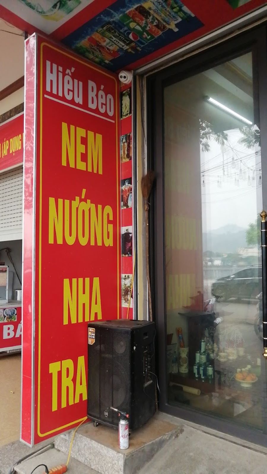 Nem nướng hiếu Béo - Ảnh từ Hồng Phong Hà