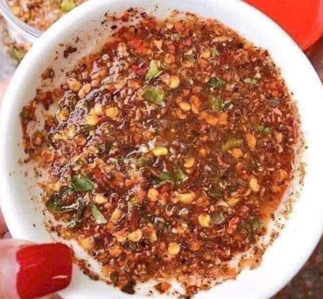 Chẩm chéo ướt - Ảnh từ Quy Thai