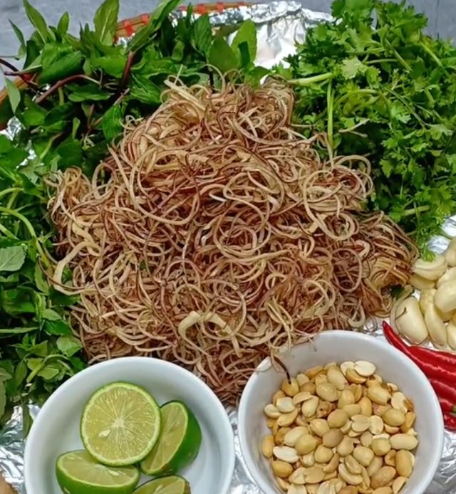 Nguyên liệu làm món gỏi cá Tây Bắc - Ảnh từ nguyenvinhtaybac
