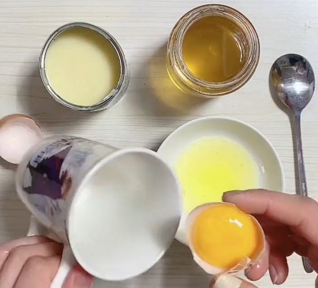 Mật ong kết hợp với trứng gà và sữa đặc - Ảnh từ ngovanminh22 Mật ong kết hợp với trứng gà và sữa đặc - Ảnh từ ngovanminh22