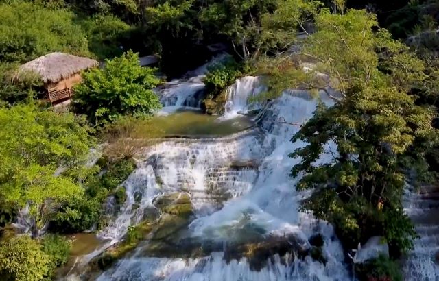 Ngắm nhìn bức tranh thiên nhiên đầy hấp dẫn của con thác Đăng Mò - Ảnh từ Đất và người Xứ Lạng Ngắm nhìn bức tranh thiên nhiên đầy hấp dẫn của con thác Đăng Mò - Ảnh từ Đất và người Xứ Lạng