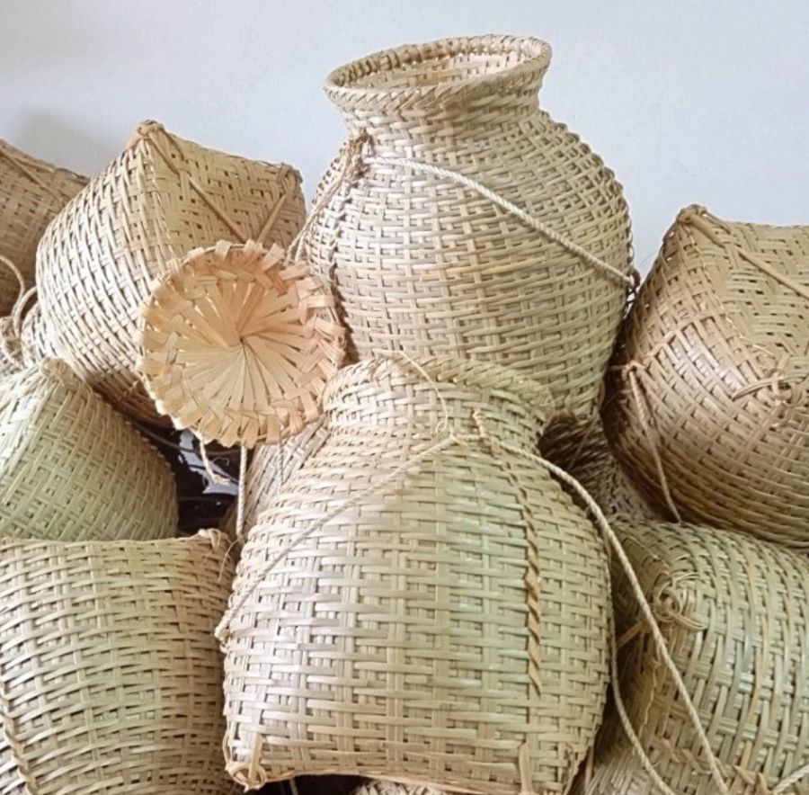 Giỏ đựng cá Tây Bắc được đan hoàn toàn bằng tre cật tự nhiên - Ảnh sưu tầm