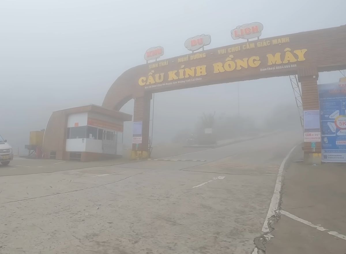Cầu kính rồng mây Khám phá cây cầu kính cao nhất Việt Nam - Ảnh từ Tung Tăng TV