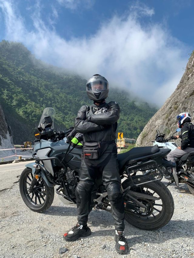 Nên trang bị những đồ dùng và vật dụng cần thiết khi phượt Tây Bắc bằng xe máy - Ảnh từ Đặng Đức Tuấn