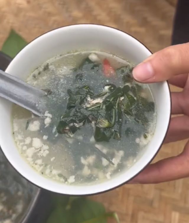 Canh lá ớt thịt bằm - Ảnh từ maylinh tabala
