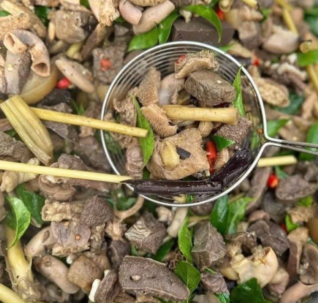 Thắng cố ngựa - Ảnh từ Hạnh Trần