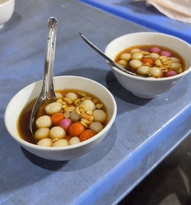 Thưởng thức ngay một tô thắng dền nóng hổi - Ảnh sưu tầm