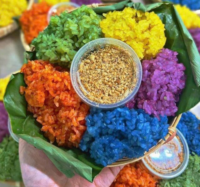 Đặc sản xôi ngũ sắc - Ảnh từ Thượng Uyển