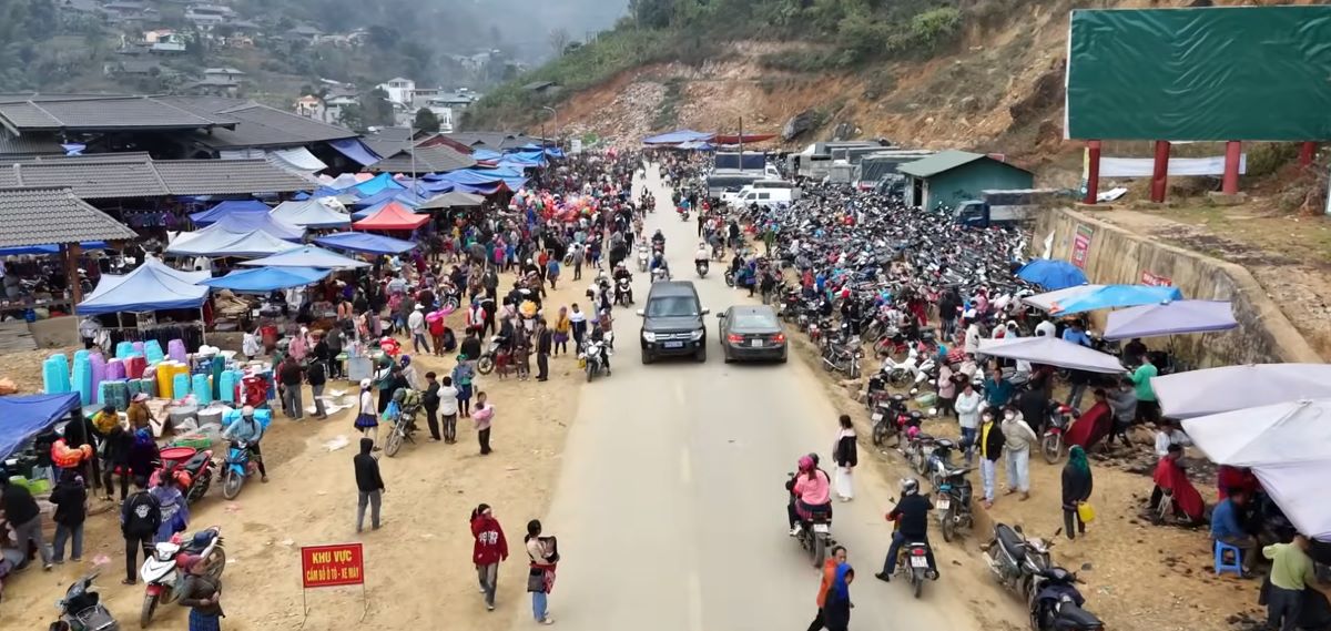 Khám phá chợ phiên Cán Cấu