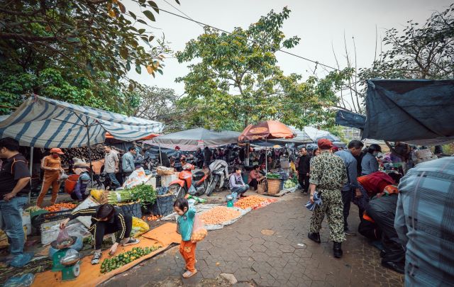 Chợ phiên Bắc Hà thường được diễn ra vào chủ nhật hàng tuần - Ảnh sưu tầm