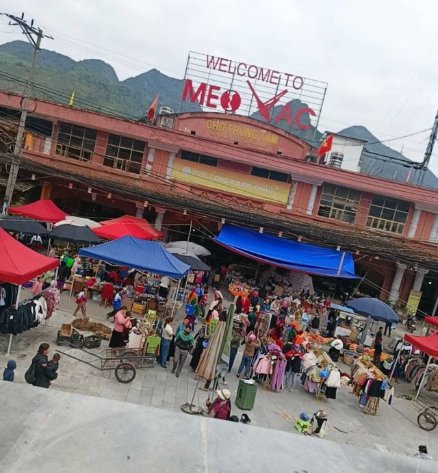 Mèo Vạc mùa nào cũng đẹp, cũng nhộn nhịp nên bạn có thể đến khám phá và trải nghiệm mùa nào cũng được - Ảnh sưu tầm