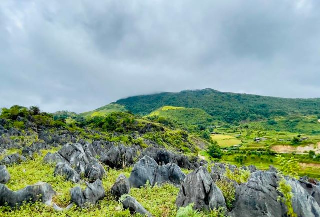 Cao nguyên đá Tủa Chùa