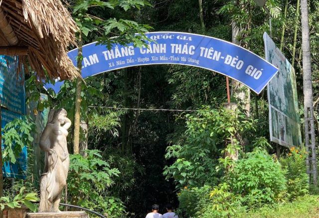 Khu du lịch Thác Tiên – Đèo Gió