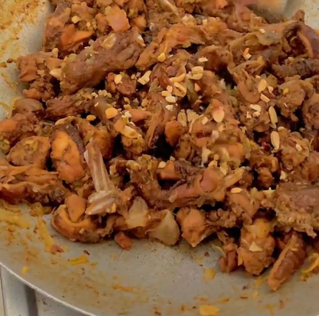 Thịt thỏ xào lăn - Ảnh từ danonglambep
