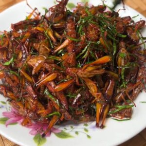 Châu chấu rang lá chanh - Ảnh sưu tầm