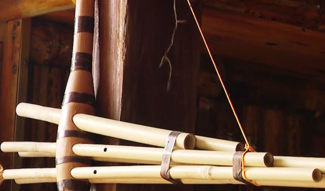 Cây khèn giữ vai trò đặc biệt trong đời sống của người Mông - Ảnh sưu tầm