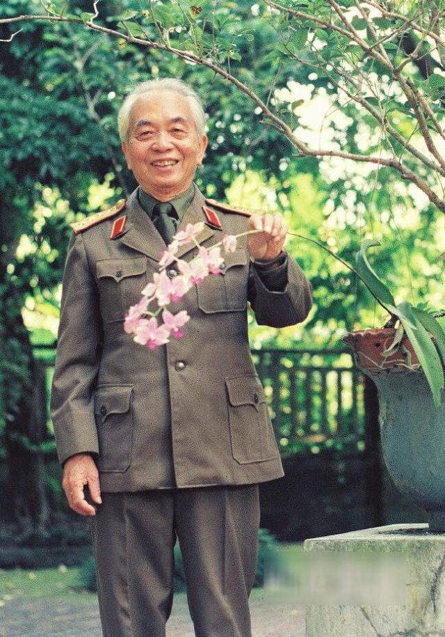 Người anh hùng Đại tướng Võ Nguyên Giáp