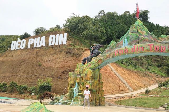 Khám phá cung đường đèo Pha Đin - Ảnh từ Miền Thùy Dương Khám phá cung đường đèo Pha Đin - Ảnh từ Miền Thùy Dương