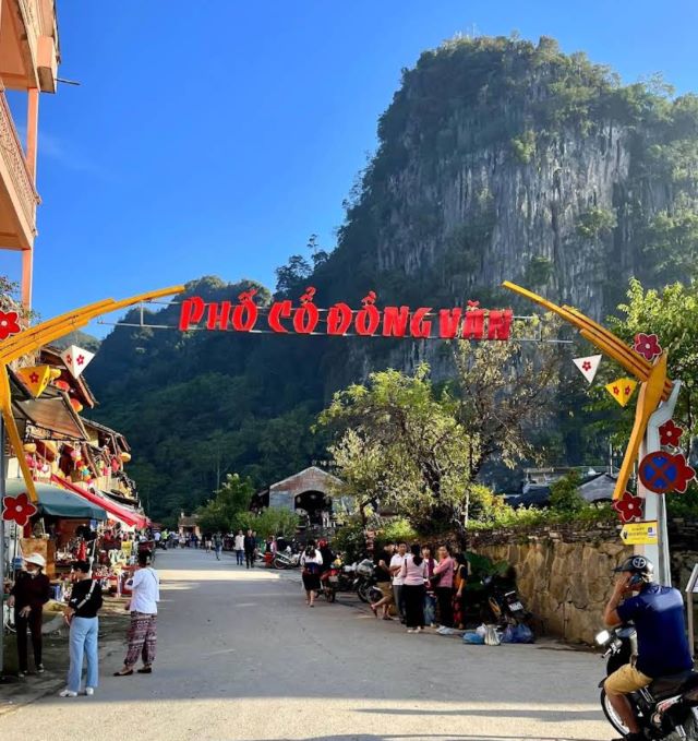 Cách di chuyển đến chợ phố cổ Đồng Văn - Ảnh sưu tầm