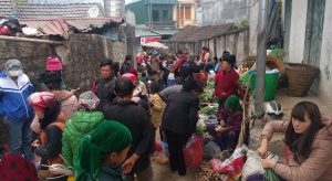 Khám phá Chợ phiên Quyết Tiến